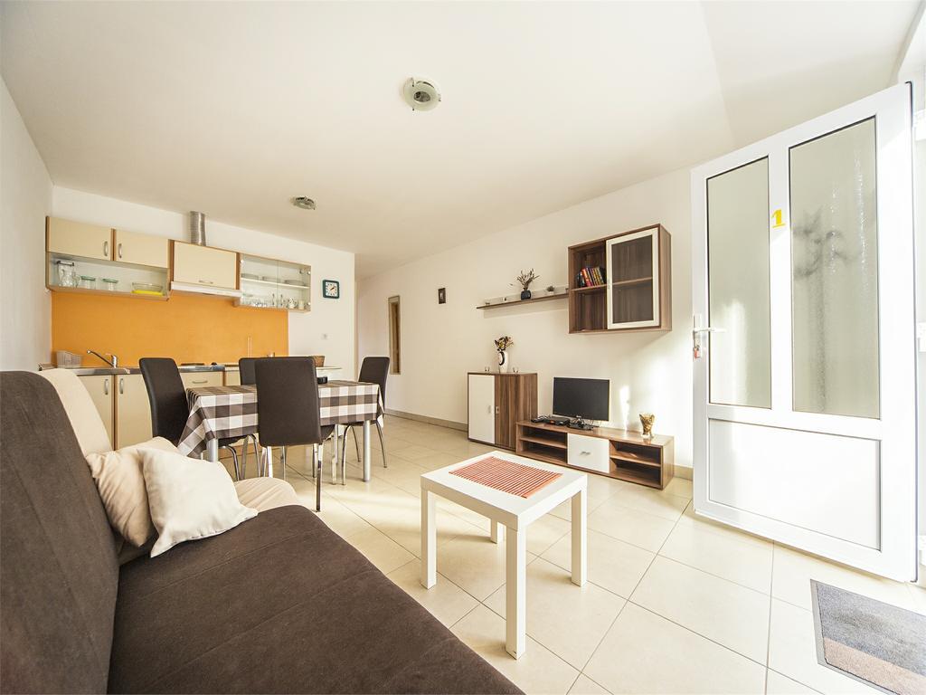 Apartments Katoro Relax อูมัค ภายนอก รูปภาพ