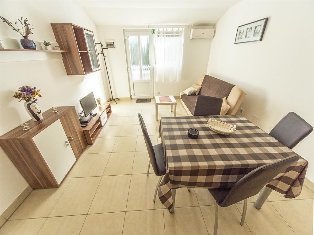 Apartments Katoro Relax อูมัค ภายนอก รูปภาพ